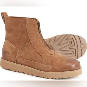 Beatiful Ugg booties, run small. Size 8